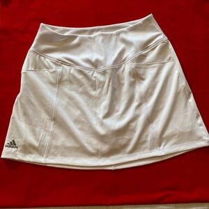 NWT white Adidas golf skort Medium